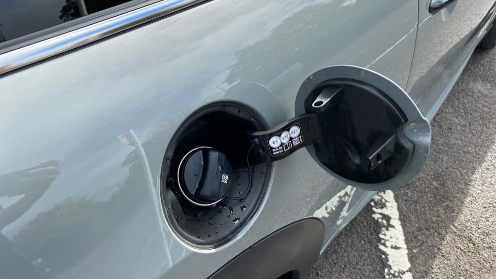 MINI Hatchback 1.5 Cooper Sport 3dr Auto Petrol Hatchback - Image 22
