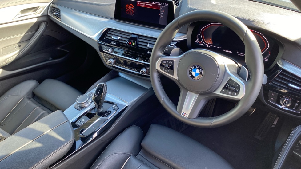 BMW 5 Series 520d MHT M Sport 5dr Auto [Tech/Plus Pack] Diesel Estate - Image 5