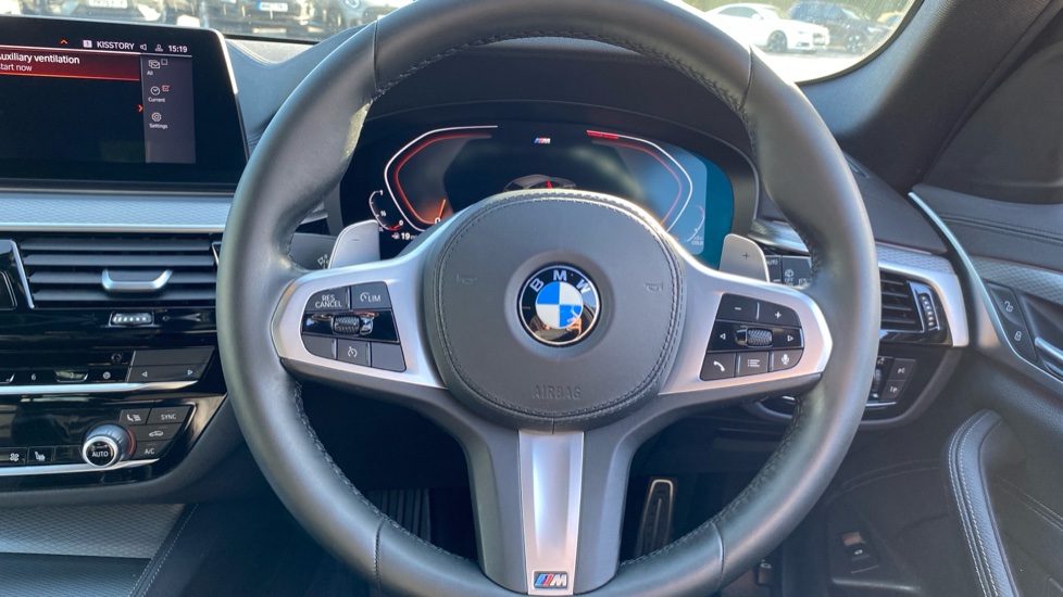 BMW 5 Series 520d MHT M Sport 5dr Auto [Tech/Plus Pack] Diesel Estate - Image 35