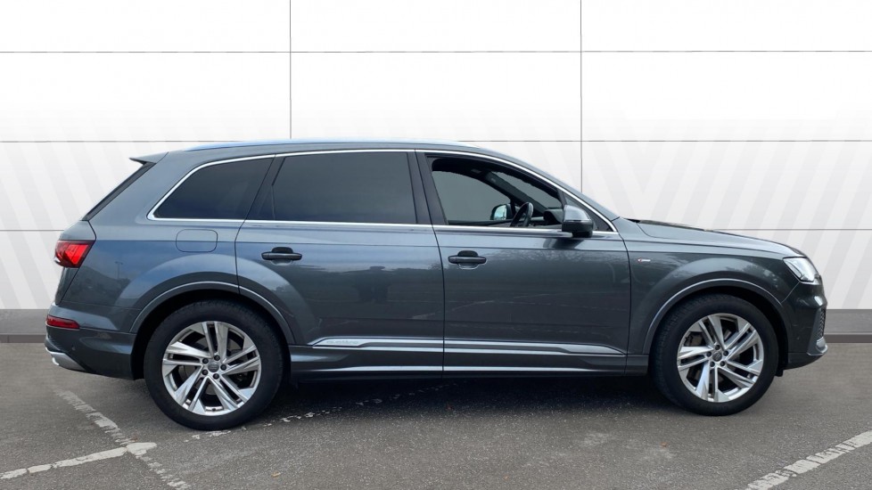 Audi Q7 50 TDI Quattro S Line 5dr Tiptronic Diesel Estate - Image 3