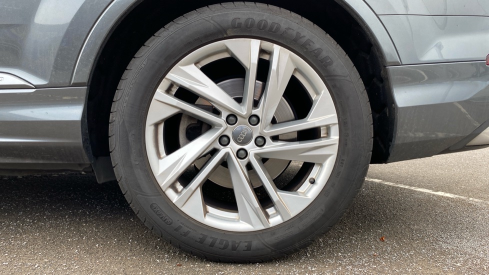 Audi Q7 50 TDI Quattro S Line 5dr Tiptronic Diesel Estate - Image 16