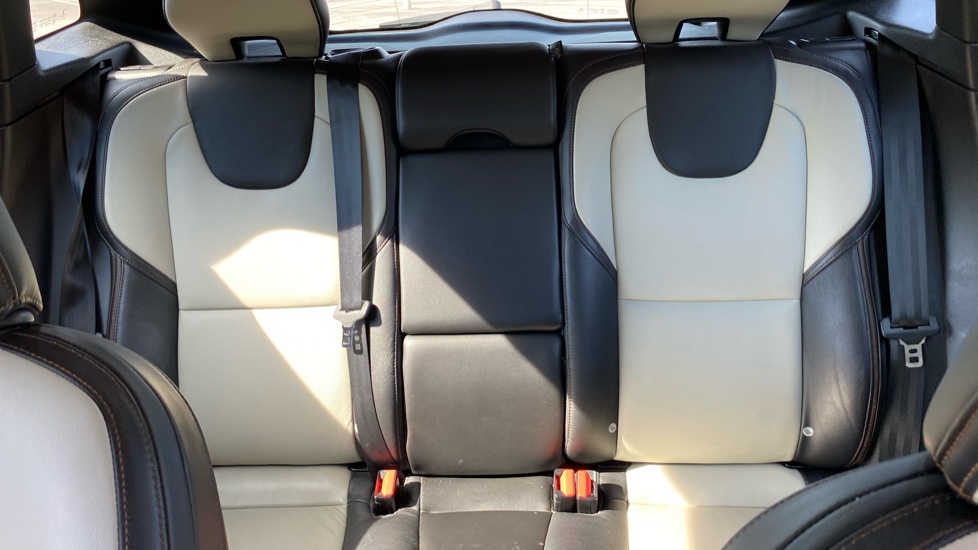 Volvo V40 T3 [152] Cross Country Pro 5dr Geartronic Petrol Hatchback - Image 15