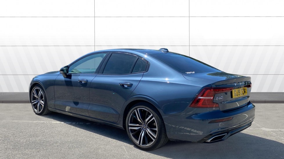 Volvo S60 2.0 T5 R DESIGN Edition 4dr Auto Petrol Saloon - Image 2