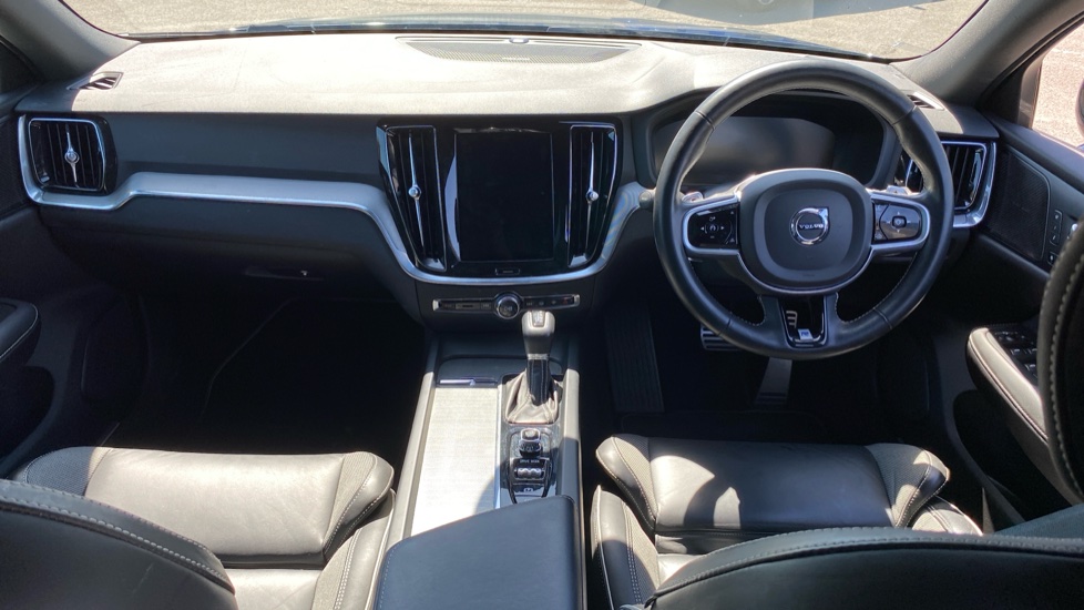 Volvo S60 2.0 T5 R DESIGN Edition 4dr Auto Petrol Saloon - Image 10
