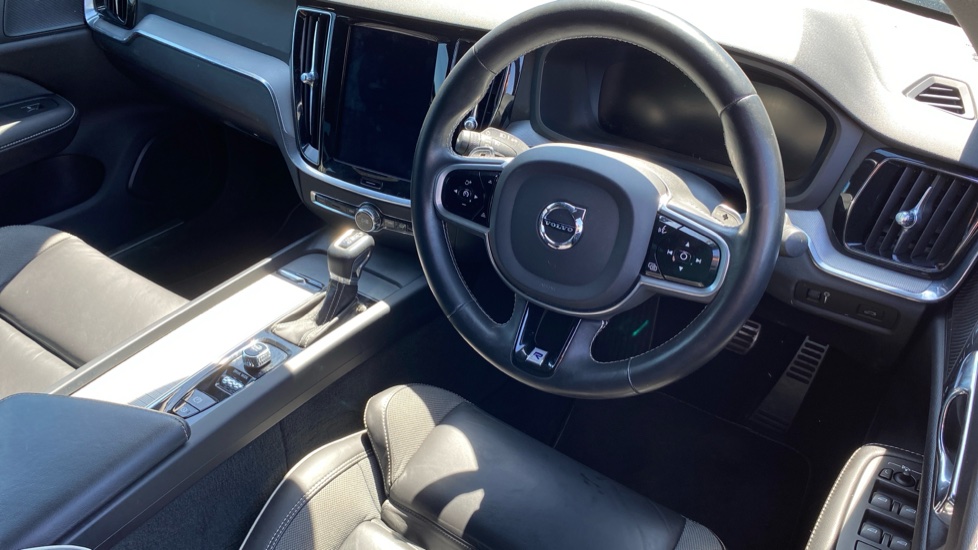 Volvo S60 2.0 T5 R DESIGN Edition 4dr Auto Petrol Saloon - Image 11