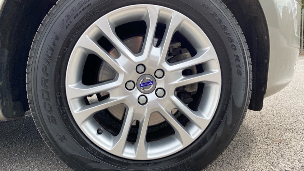 Volvo XC60 D4 [190] SE Lux Nav 5dr Geartronic Diesel Estate - Image 7