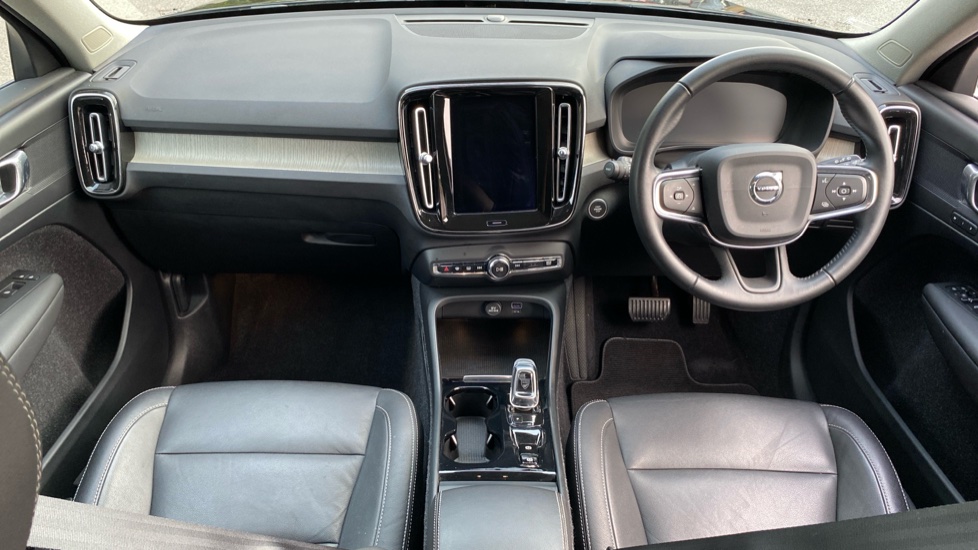 Volvo XC40 2.0 D3 Inscription 5dr AWD Geartronic Diesel Estate - Image 10