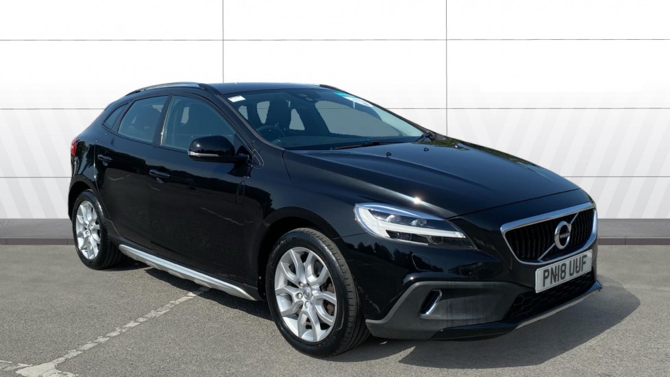 Volvo V40 T3 [152] Cross Country Pro 5dr Geartronic Petrol Hatchback - Image 1