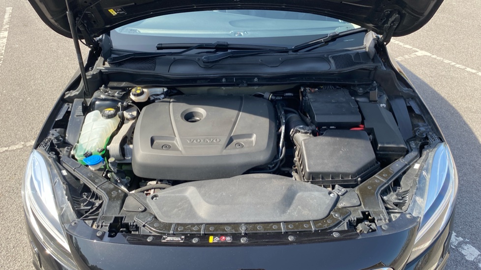 Volvo V40 T3 [152] Cross Country Pro 5dr Geartronic Petrol Hatchback - Image 8