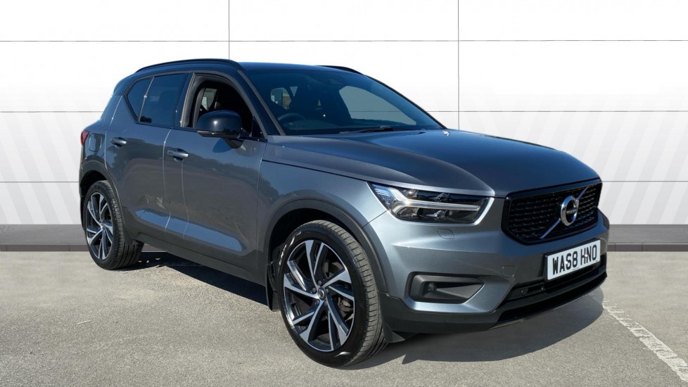 Volvo XC40 2.0 D3 R DESIGN Pro 5dr Geartronic Diesel Estate - Image 1