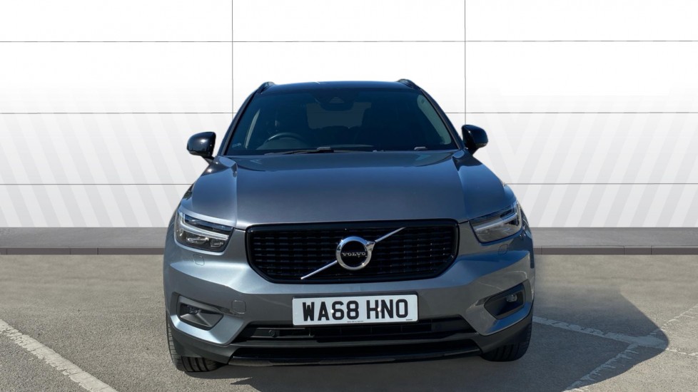 Volvo XC40 2.0 D3 R DESIGN Pro 5dr Geartronic Diesel Estate - Image 3