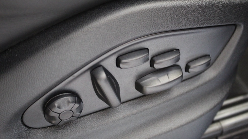 Porsche Cayenne Turbo E-Hybrid 5dr Tiptronic S [GT Package] Estate - Image 30