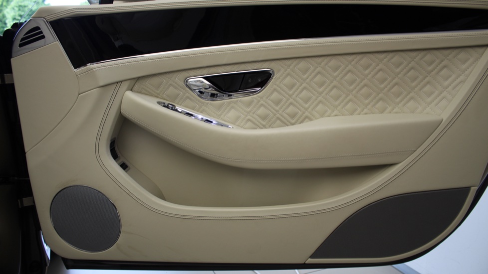Bentley Continental Gtc 4.0 V8 2dr Auto [City Spec] Petrol Convertible - Image 32