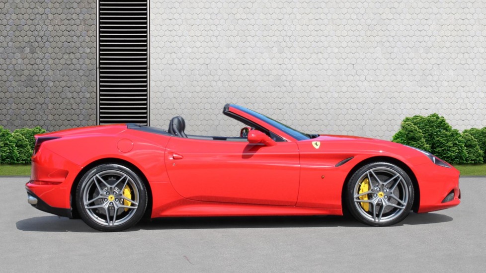 Ferrari California T 2dr Auto [HELE] Petrol Convertible - Image 4