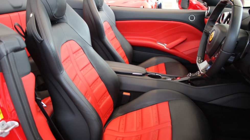 Ferrari California T 2dr Auto [HELE] Petrol Convertible - Image 10