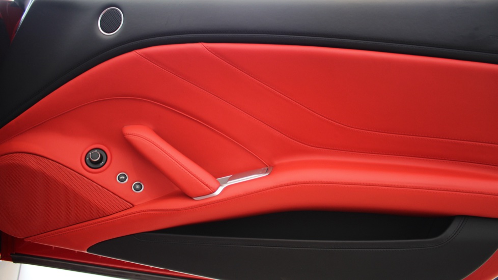 Ferrari California T 2dr Auto [HELE] Petrol Convertible - Image 16