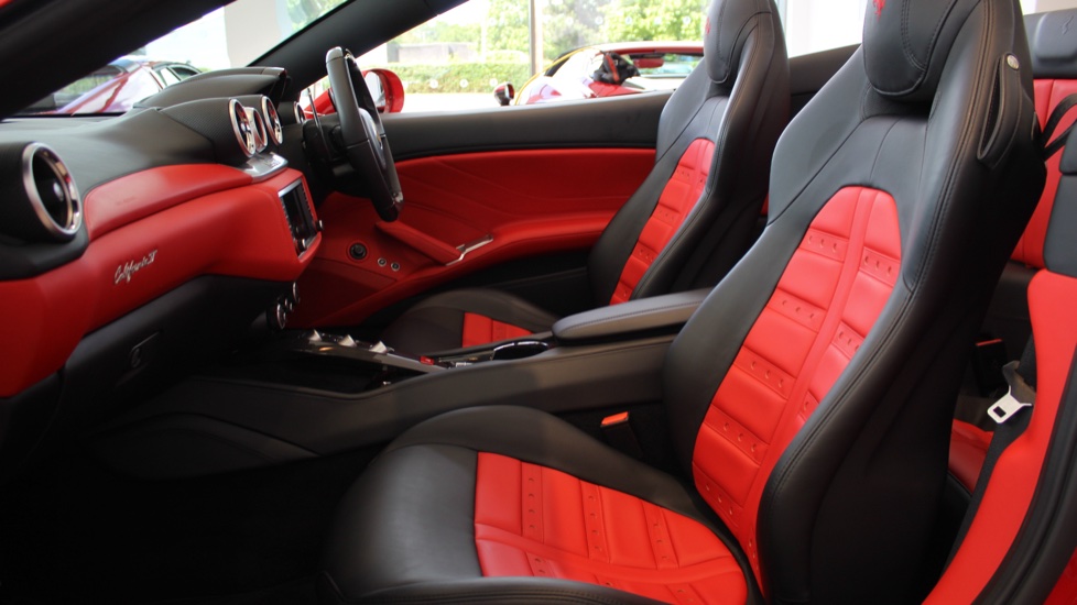 Ferrari California T 2dr Auto [HELE] Petrol Convertible - Image 29