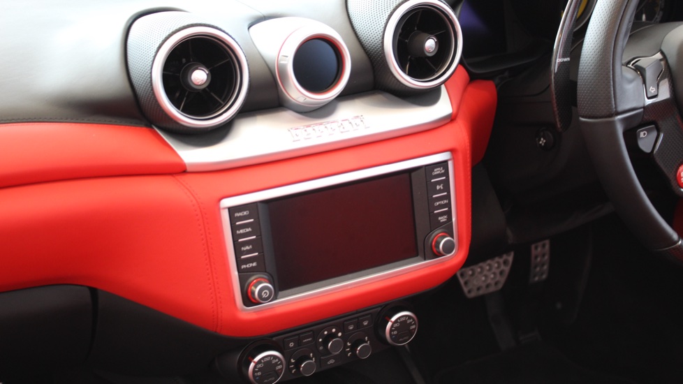 Ferrari California T 2dr Auto [HELE] Petrol Convertible - Image 38