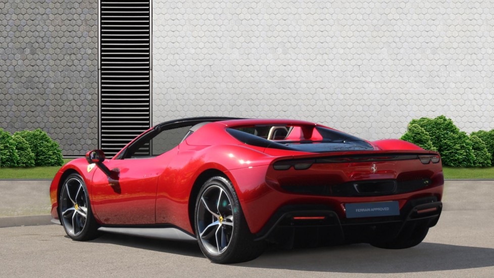 Ferrari 296 GTS 3.0T V6 Spider 2dr Petrol Plug-in Hybrid F1 DCT Euro 6 (s/s) 7.45kWh (830 ps) Convertible - Image 7