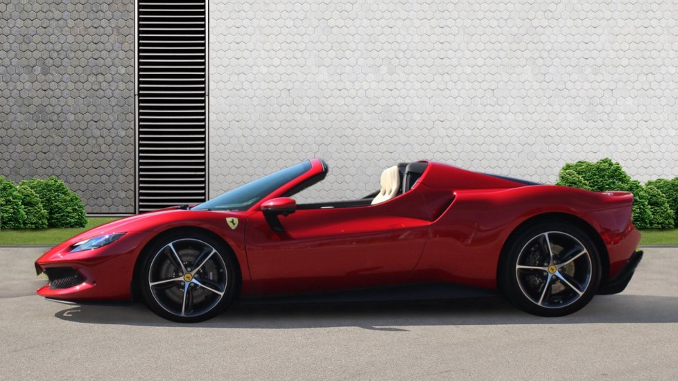 Ferrari 296 GTS 3.0T V6 Spider 2dr Petrol Plug-in Hybrid F1 DCT Euro 6 (s/s) 7.45kWh (830 ps) Convertible - Image 8