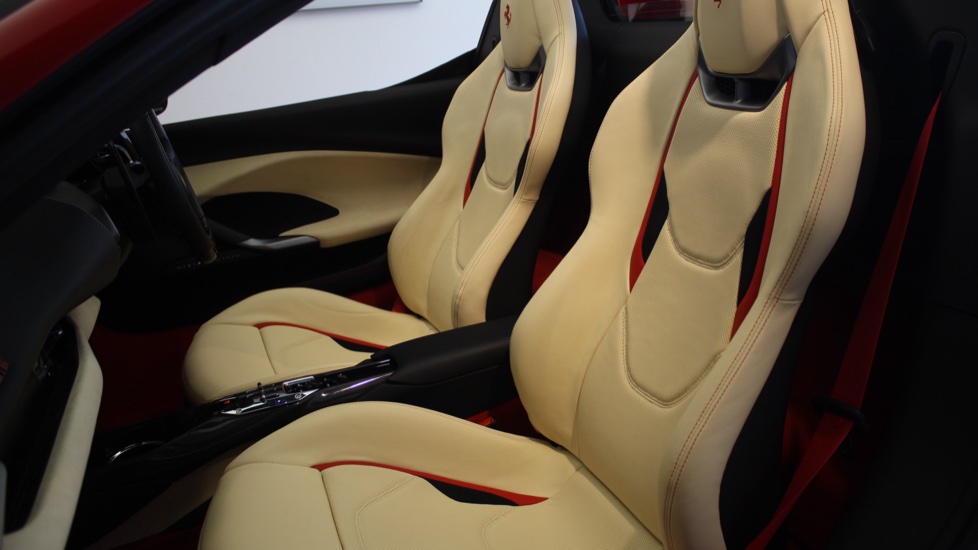 Ferrari 296 GTS 3.0T V6 Spider 2dr Petrol Plug-in Hybrid F1 DCT Euro 6 (s/s) 7.45kWh (830 ps) Convertible - Image 35