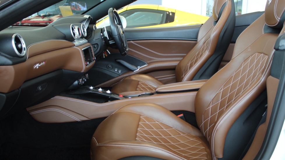 Ferrari California T 2dr Auto Petrol Convertible - Image 30