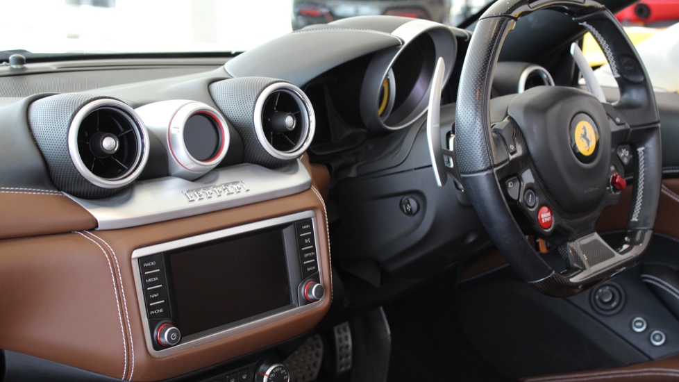Ferrari California T 2dr Auto Petrol Convertible - Image 32