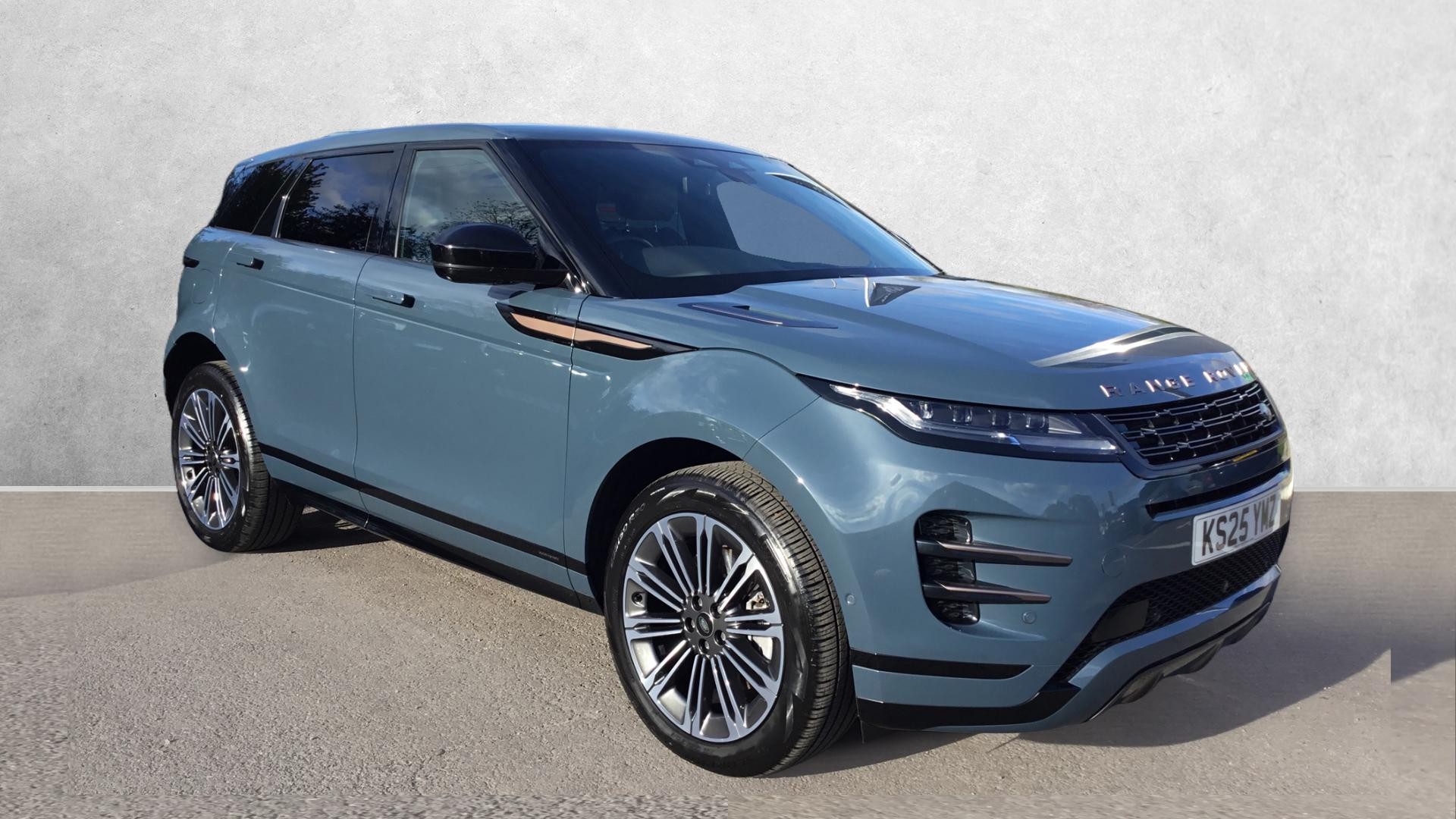 2025 Land Rover Range Rover Evoque