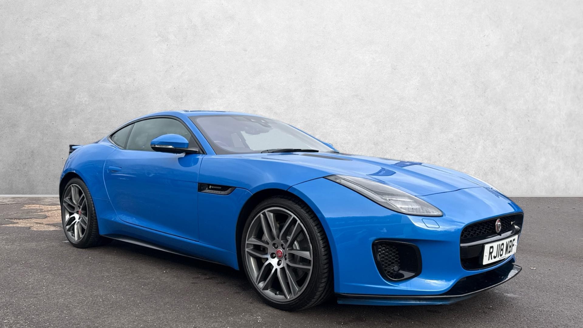 2018 Jaguar F-TYPE 2.0 i4 R-Dynamic Coupe