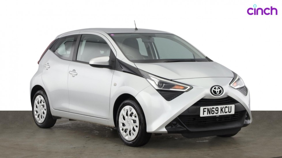 Toyota Aygo 1.0 VVT-i X-Play 5dr - 2019 | 21,221 miles | Petrol | Manual
