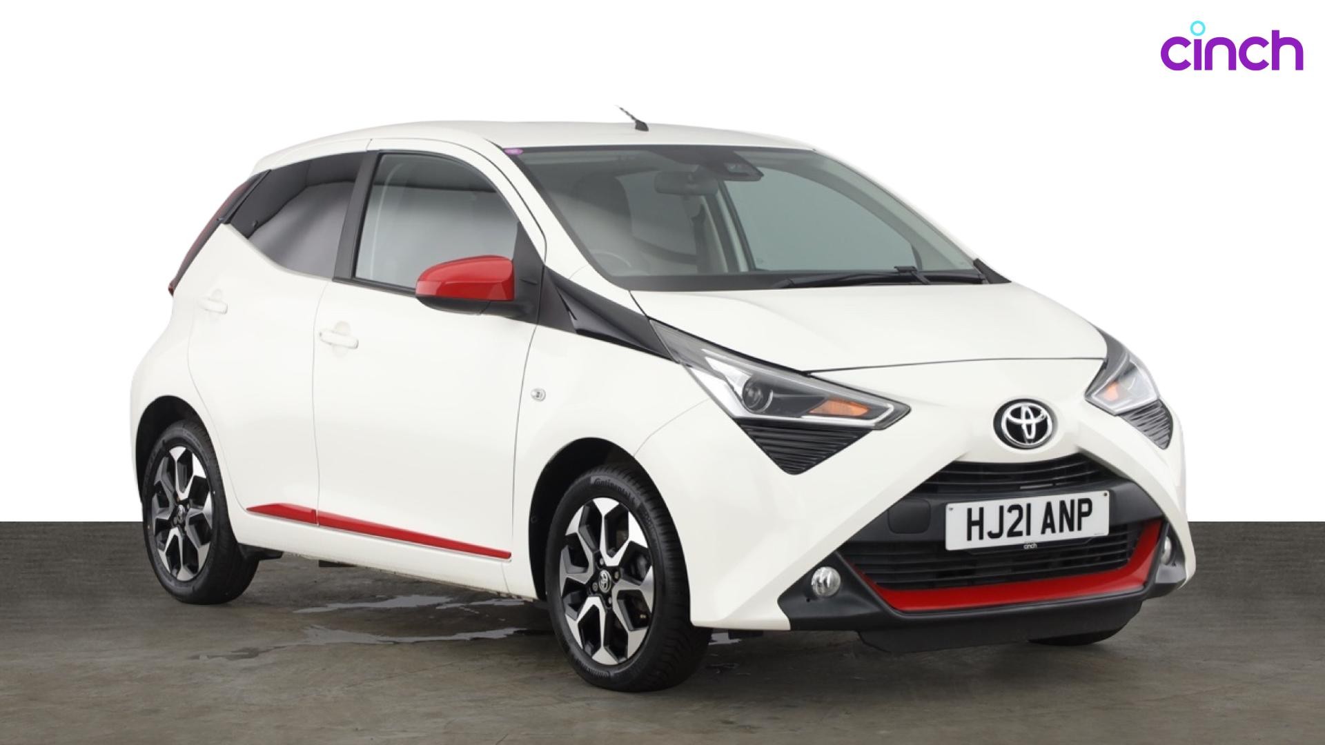 Toyota AYGO listing photo