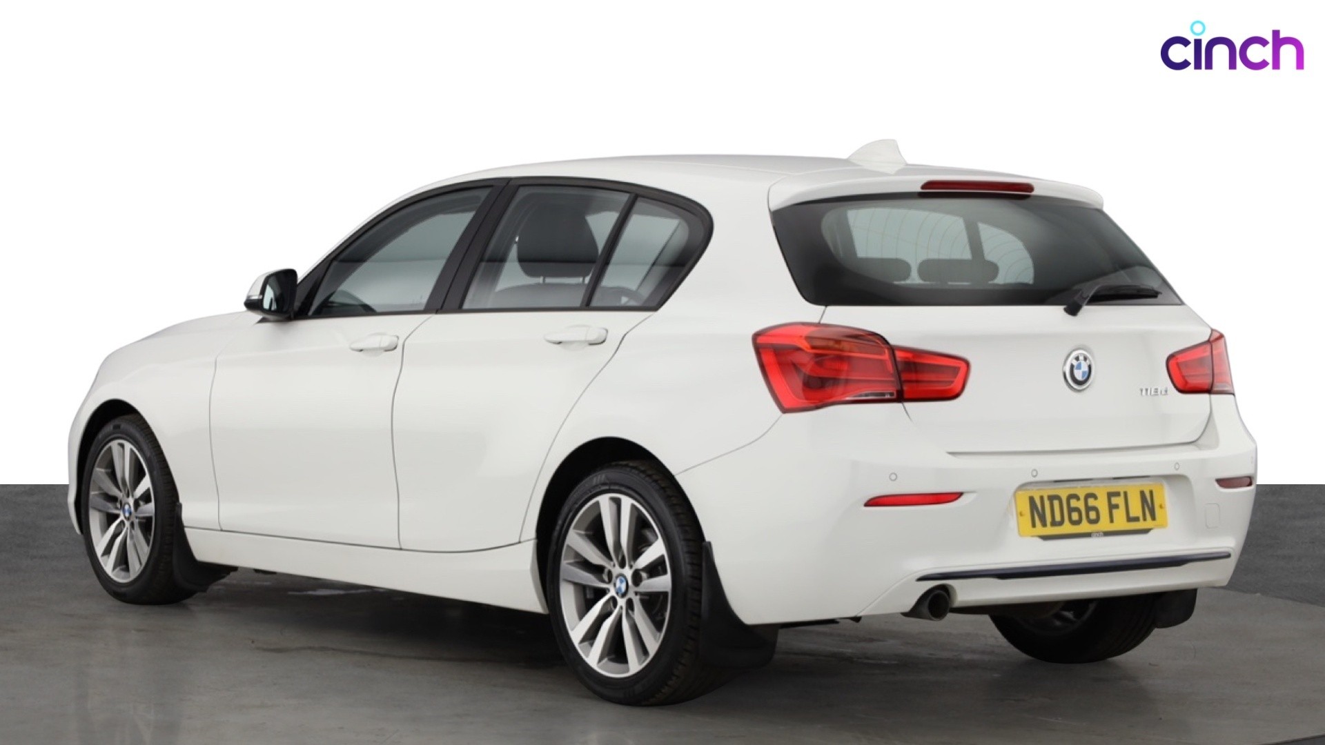 Used 2015 WHITE BMW 1 Series 118d Sport 5dr [Nav], 53,158 miles 