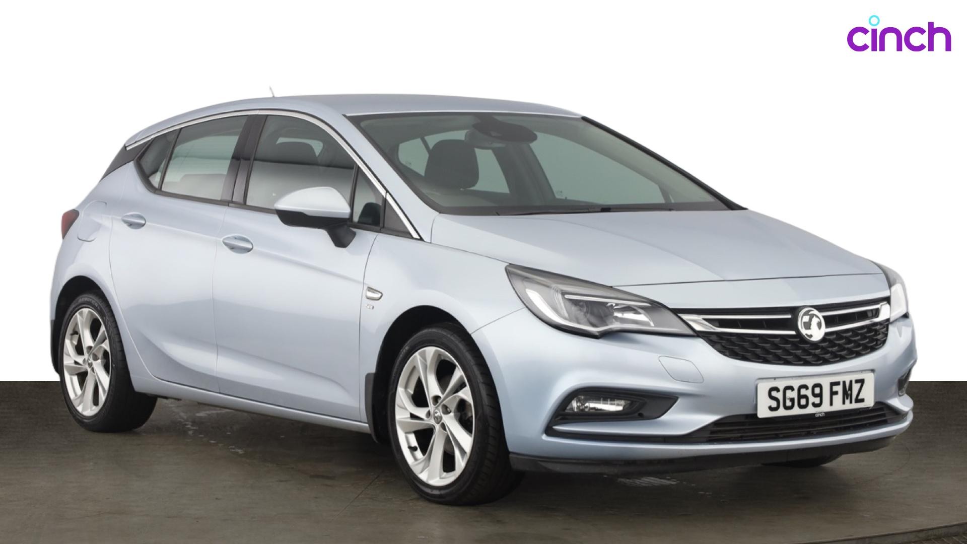 Vauxhall Astra listing photo