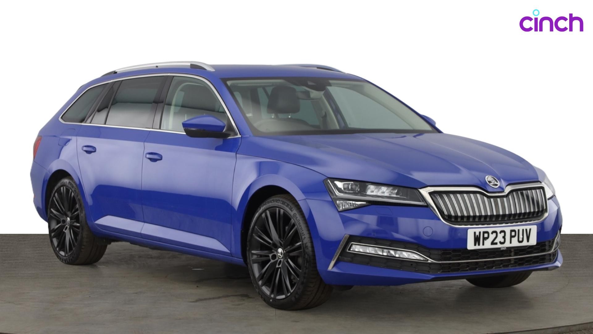 Skoda Superb listing photo