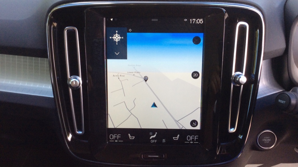Volvo XC40 T3 Momentum Pro Manual (Satellite Navigation, DAB Radio