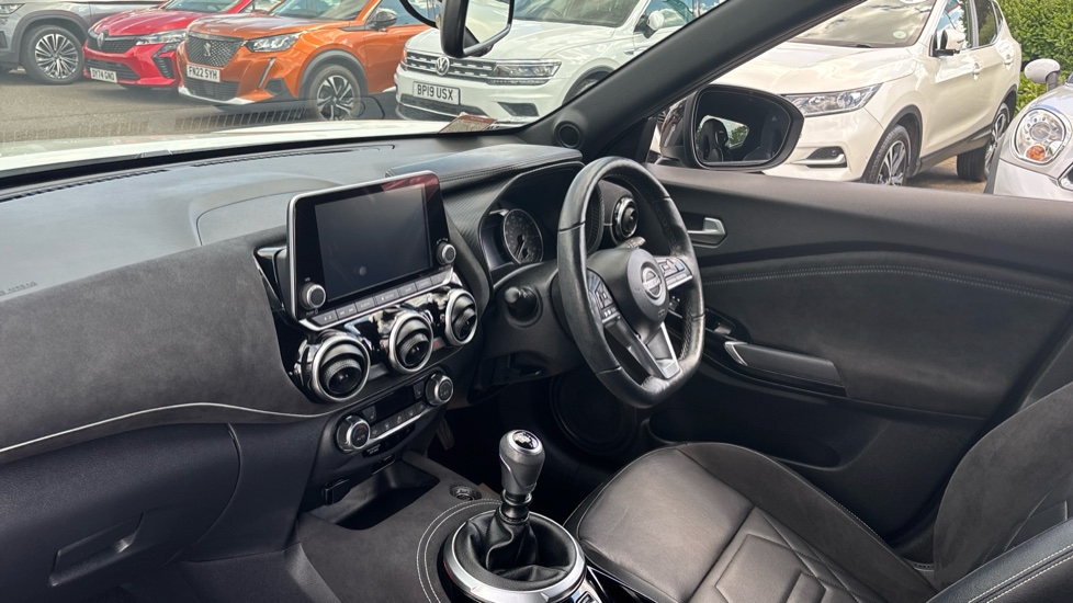 Nissan Juke 1.0 DiG-T 114 Tekna+ 5dr Petrol Hatchback - Image 9