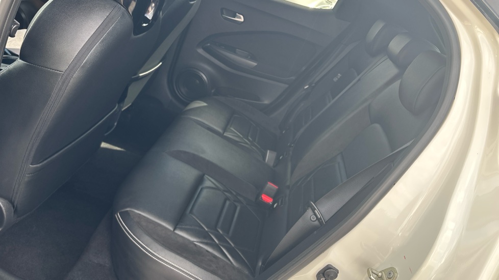 Nissan Juke 1.0 DiG-T 114 Tekna+ 5dr Petrol Hatchback - Image 16