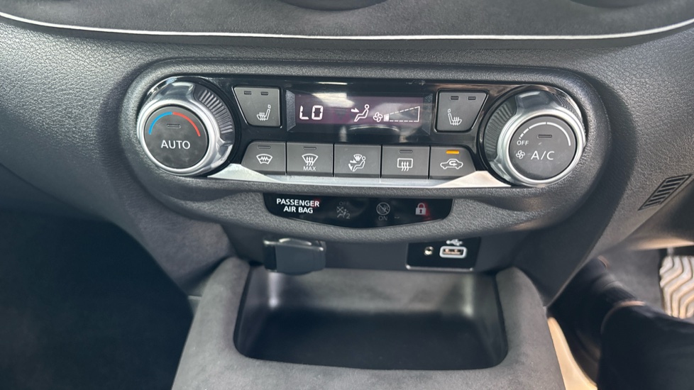 Nissan Juke 1.0 DiG-T 114 Tekna+ 5dr Petrol Hatchback - Image 36