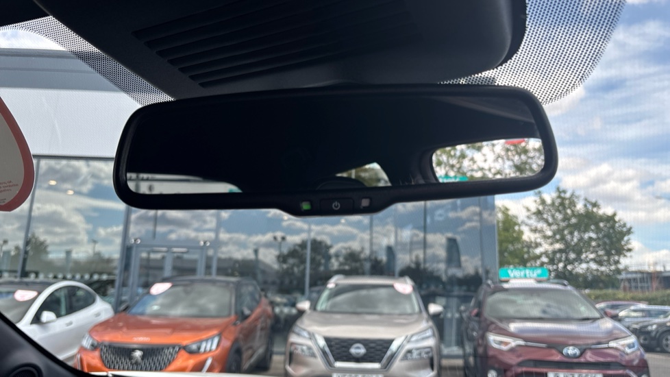 Nissan Juke 1.0 DiG-T 114 Tekna+ 5dr Petrol Hatchback - Image 41
