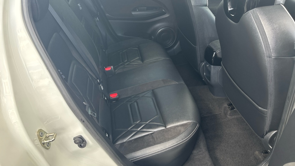Nissan Juke 1.0 DiG-T 114 Tekna+ 5dr Petrol Hatchback - Image 50