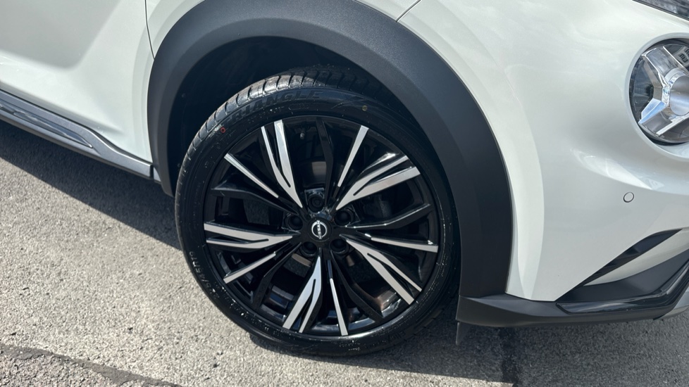 Nissan Juke 1.0 DiG-T 114 Tekna+ 5dr Petrol Hatchback - Image 60