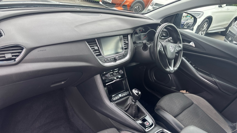 Vauxhall Grandland X 1.2 Turbo Sport Nav 5dr Petrol Hatchback - Image 9