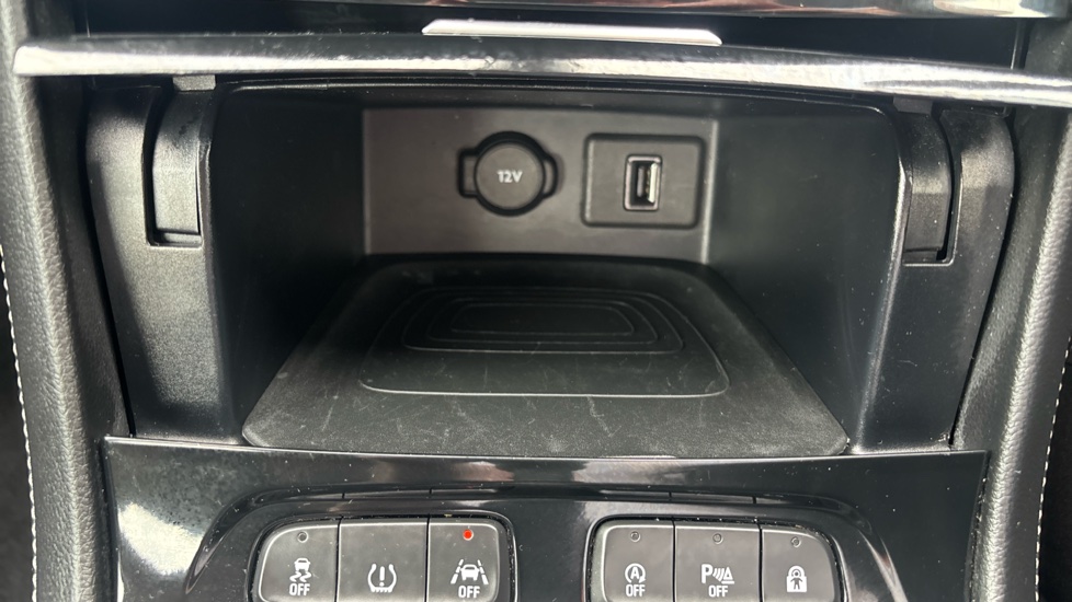 Vauxhall Grandland X 1.2 Turbo Sport Nav 5dr Petrol Hatchback - Image 31