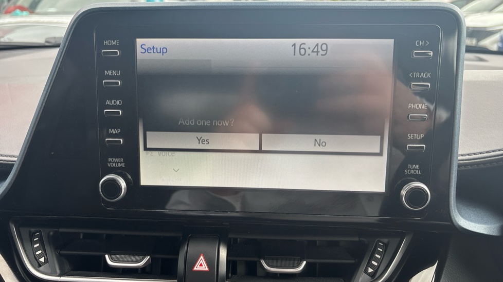 Toyota C-HR 1.8 Hybrid Design 5dr CVT Hybrid Hatchback - Image 34