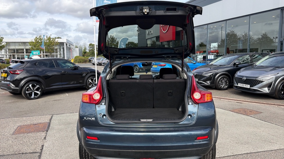 Nissan Juke 1.6 N-Tec 5dr Petrol Hatchback - Image 4