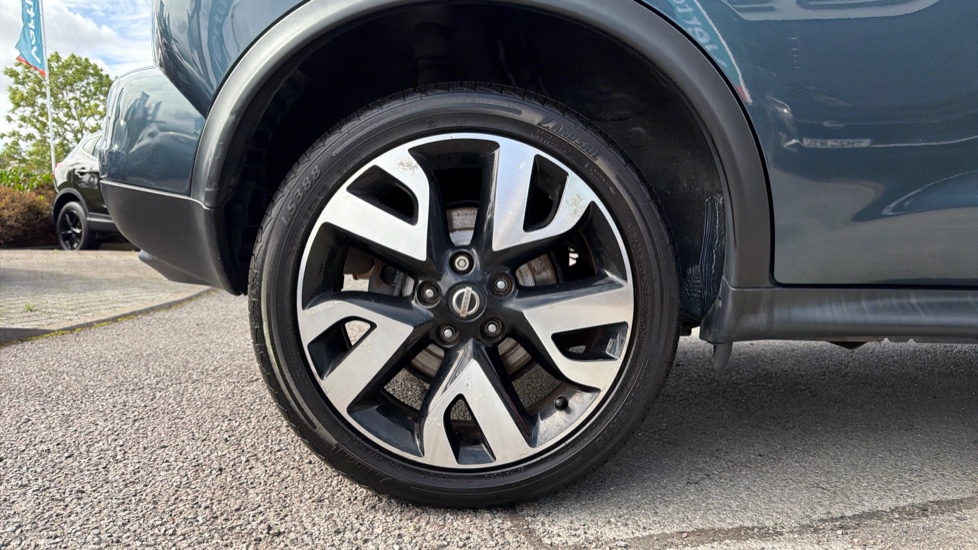 Nissan Juke 1.6 N-Tec 5dr Petrol Hatchback - Image 7