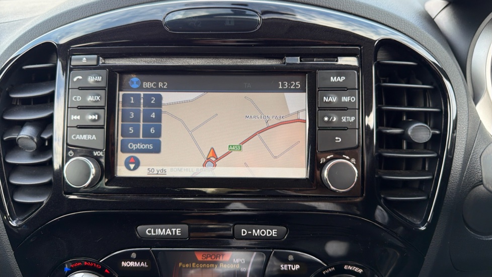 Nissan Juke 1.6 N-Tec 5dr Petrol Hatchback - Image 26