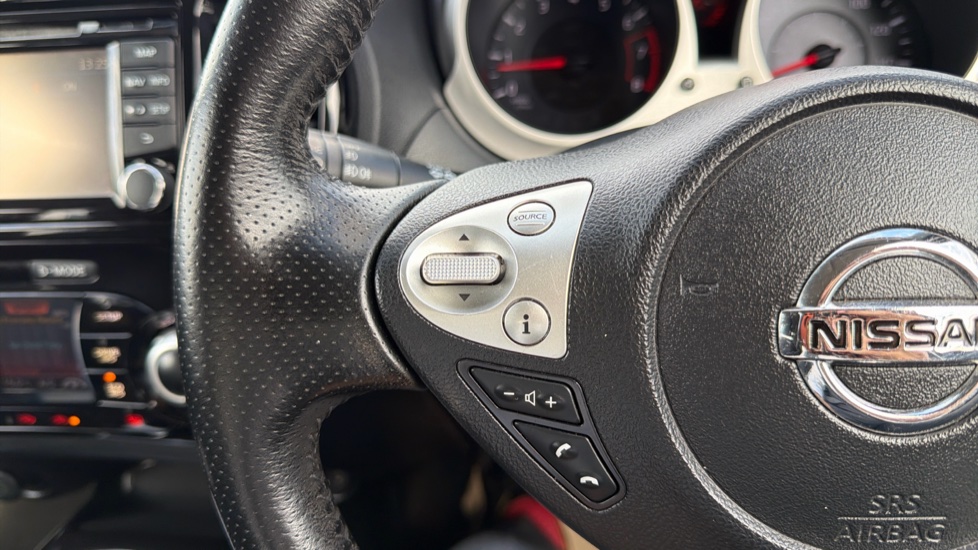 Nissan Juke 1.6 N-Tec 5dr Petrol Hatchback - Image 30