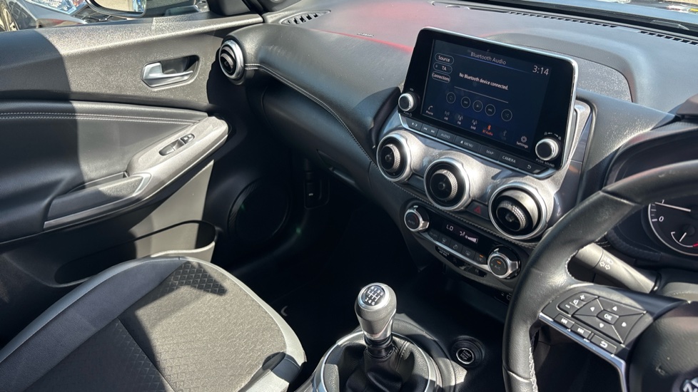 Nissan Juke 1.0 DiG-T 114 N-Connecta 5dr Petrol Hatchback - Image 14