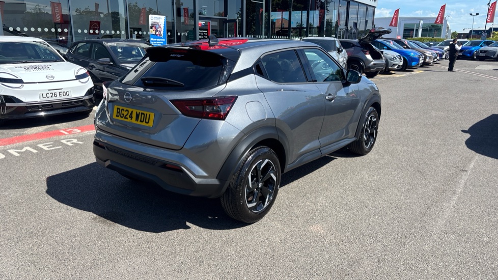 Nissan Juke 1.0 DiG-T 114 N-Connecta 5dr Petrol Hatchback - Image 42